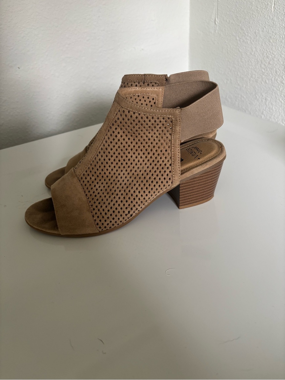Sonoma Tan Perforated Open-Toe Block Heel Sandals